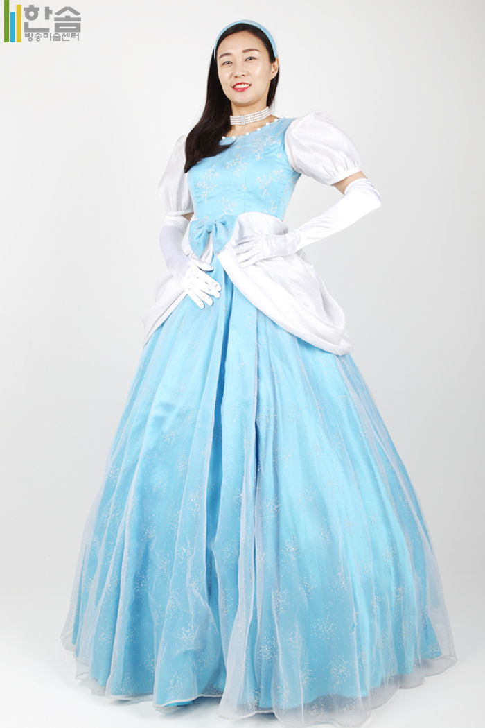 4662.중세드레스